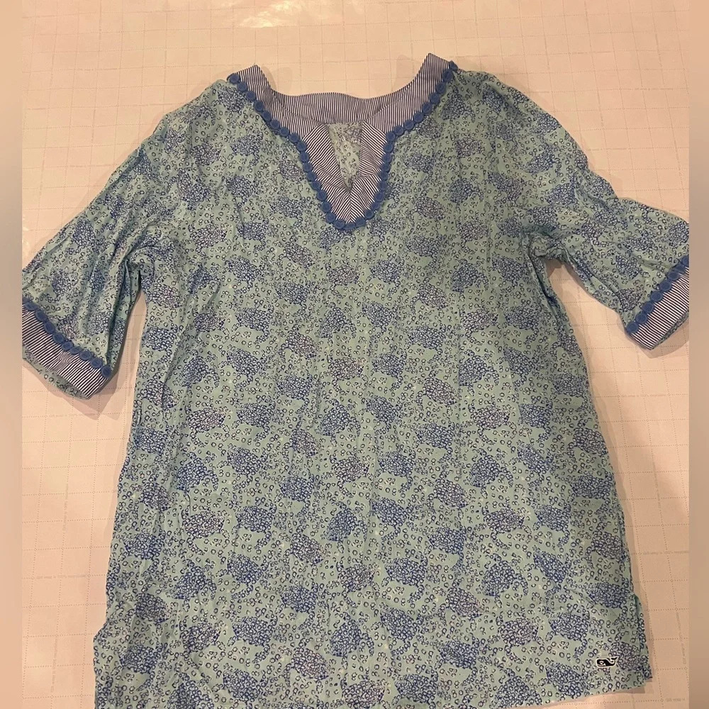 Vineyard Vines girls tunic size Large (14)